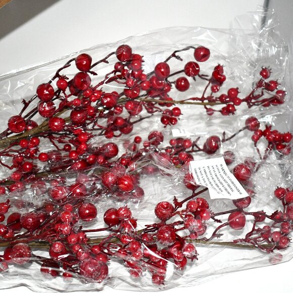 Frontgate Glitter Berry Stems, Set of Six #185310 NIB Add color and texture to g - Picture 4 of 7
